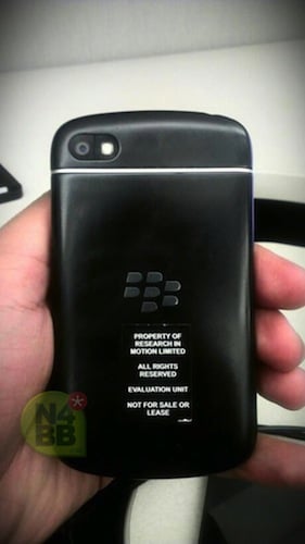 BlackBerry-X10-arriere
