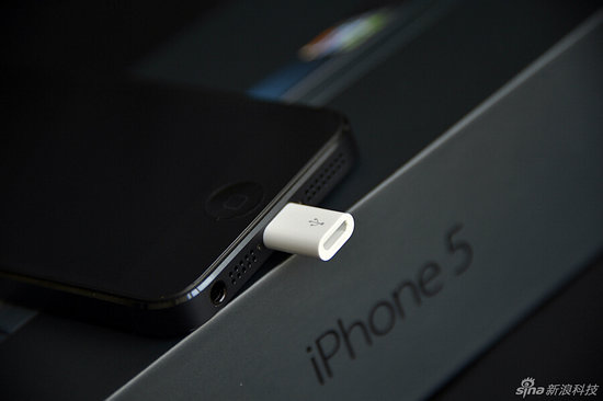 Chine : adaptateurs Lightning vers Micro USB offerts par Apple