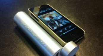 Test X-Power 3 en 1 : haut-parleur, batterie de secours et support de visualisation