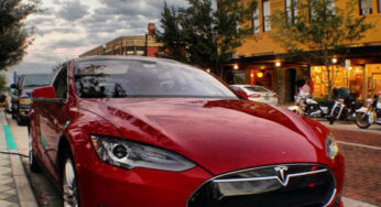 Apple : vers l’acquisition du constructeur automobile Tesla ?