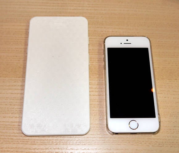 iPhone 6 : maquette de 5,5 pouces comparée à l’iPhone 5S