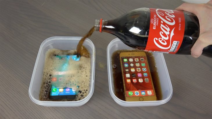 iPhone 6S Plus vs Galaxy S7 Edge : résistent-ils au Coca-Cola gelé ?