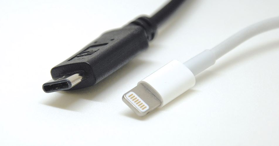 USB-type-c-vs-lightning