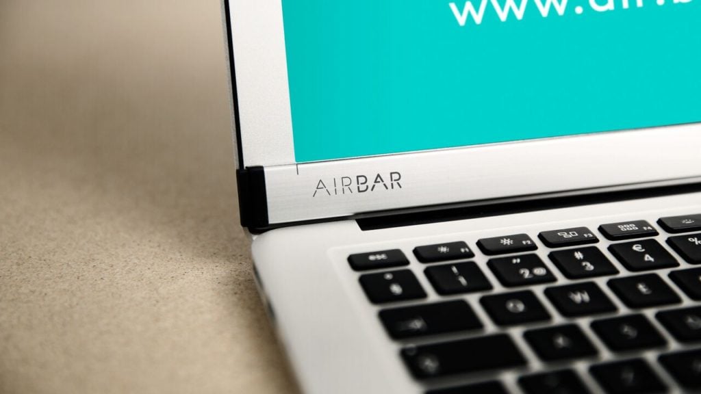 AirBar rend tactile l'écran du MacBook Air !
