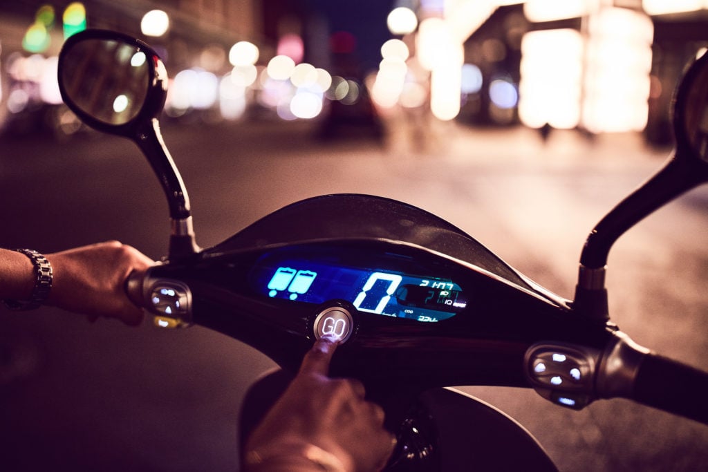 COUP : les eScooters débarquent à Paris ! (iOS & Android)