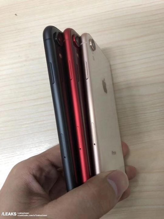 L'iPhone LCD 6,1 pouces proposé en bleu, blanc & rouge ?? ?