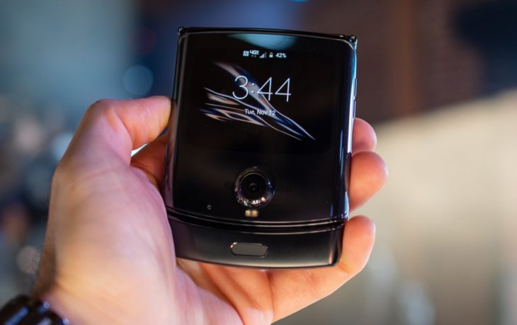 Motorola annonce un (très cher) smartphone pliable… à clapet