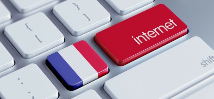 Les Français ont passé en moyenne 2h26 sur Internet chaque jour en 2021