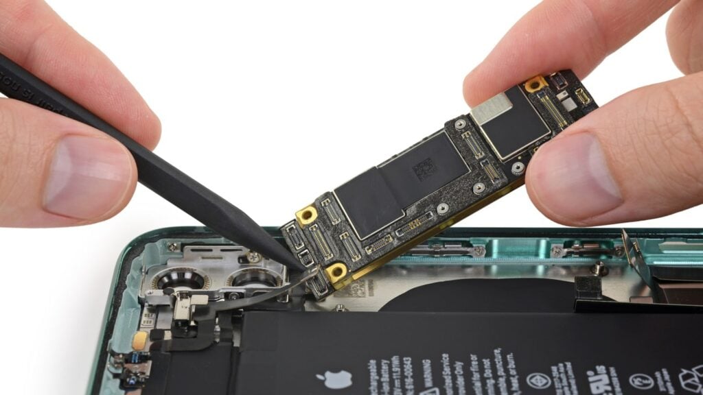 L'iPhone 18 pourrait embarquer 50% de RAM en plus L'iPhone 18 pourrait embarquer 50% de RAM en plus