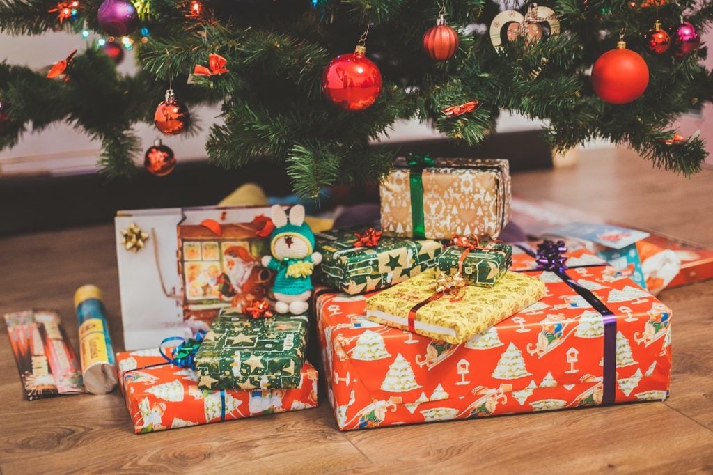 Revente des cadeaux de No&euml;l : d&eacute;j&agrave; 900 000 annonces sur les sites en France