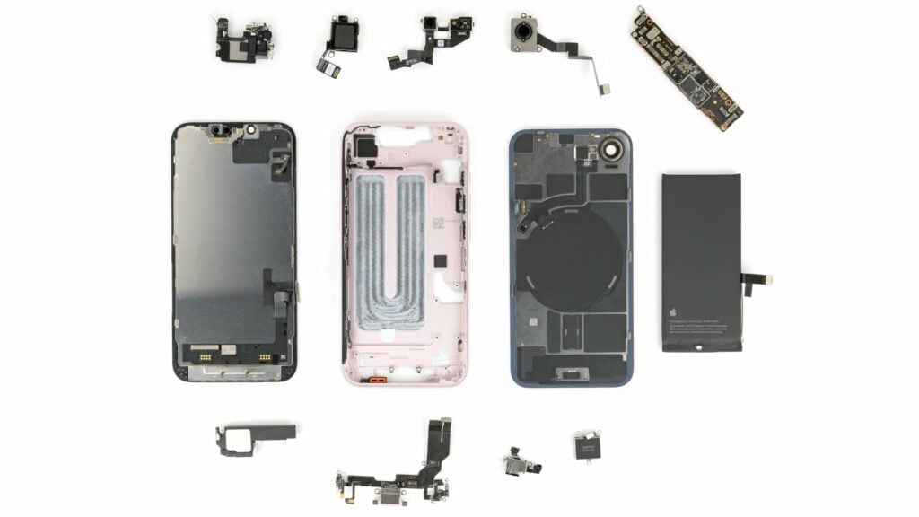 iFixit d&eacute;monte l'iPhone 17e et r&eacute;v&egrave;le une upgrade MagSafe pour les possesseurs d'iPhone 16e